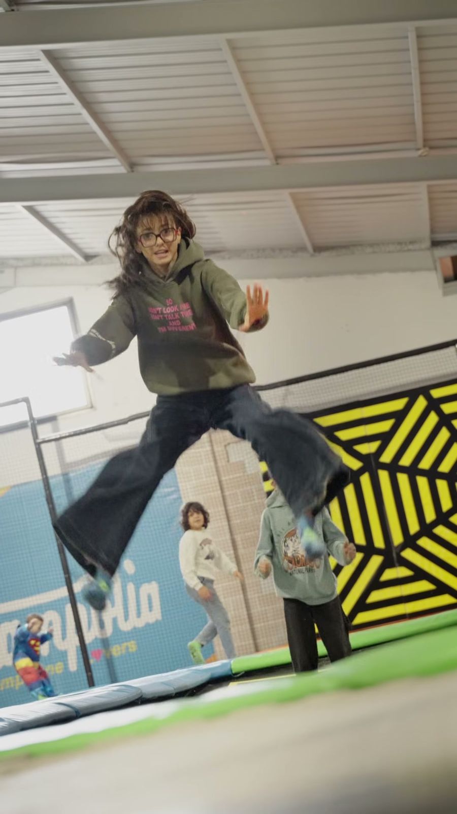 Saut sur les trampolines